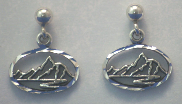Sterling Silver Moutains, Post